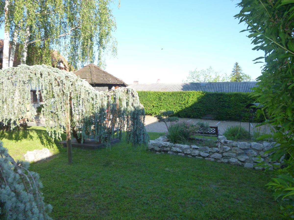 Hotel De La Bonnheure Bracieux Esterno foto
