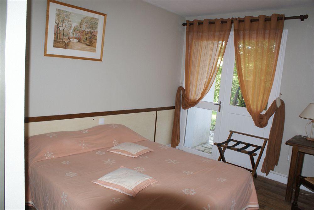 Hotel De La Bonnheure Bracieux Esterno foto