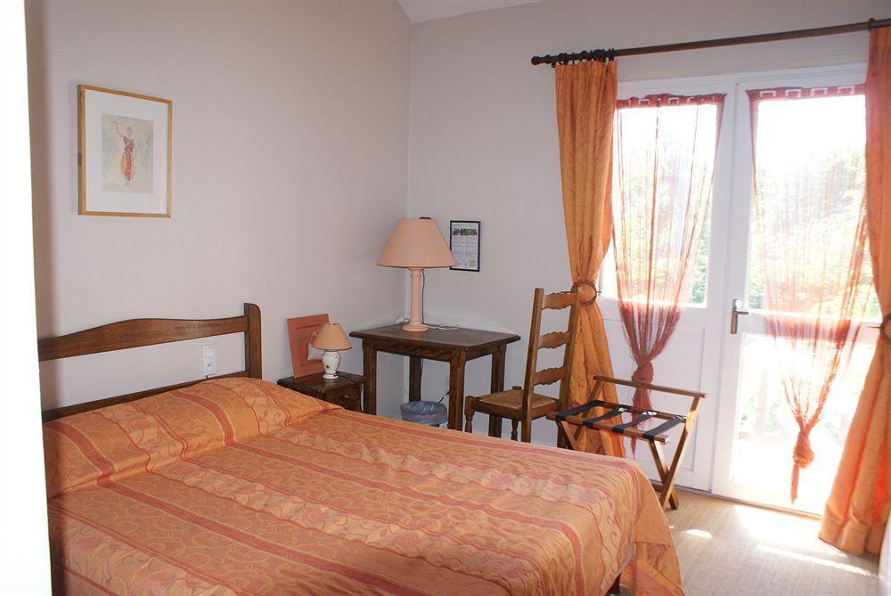 Hotel De La Bonnheure Bracieux Esterno foto