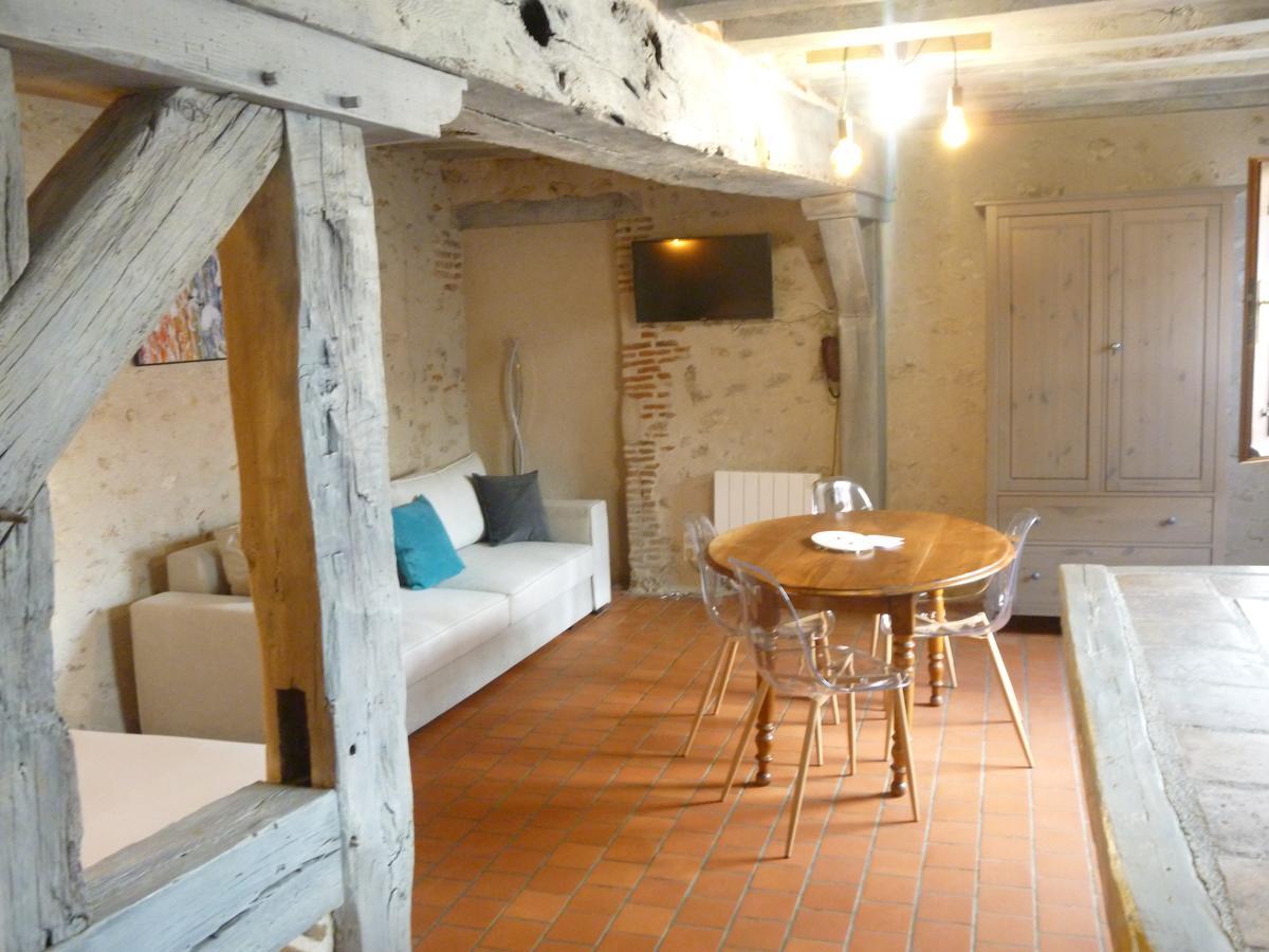 Hotel De La Bonnheure Bracieux Esterno foto
